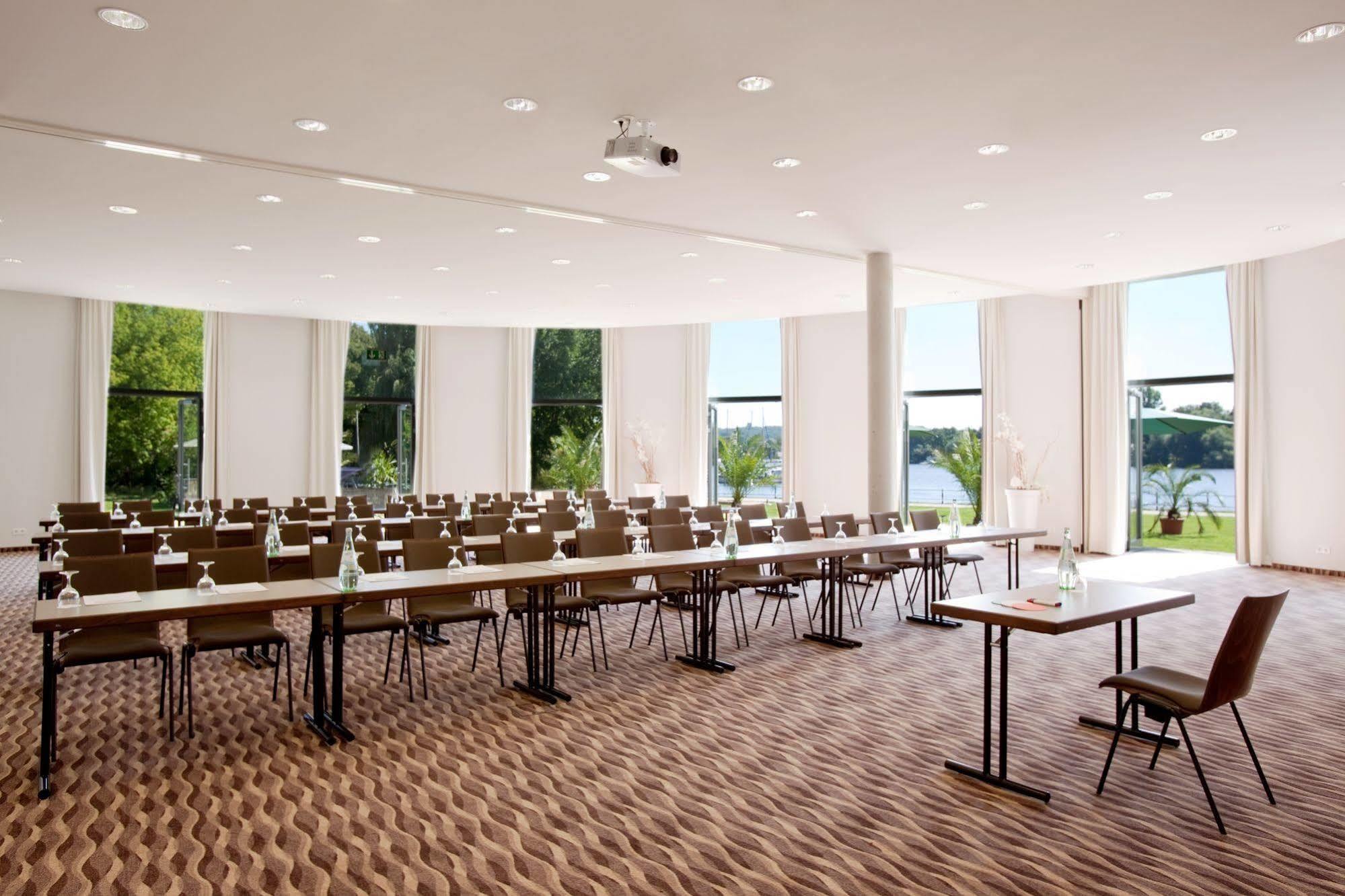 Hotel Vienna House By Wyndham Havelufer Poczdam Zewnętrze zdjęcie
