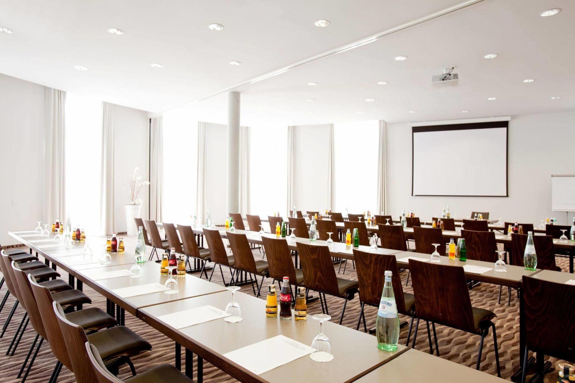 Hotel Vienna House By Wyndham Havelufer Poczdam Zewnętrze zdjęcie